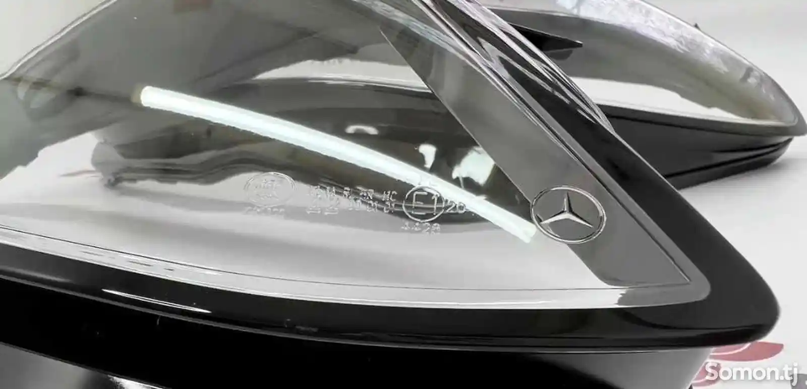 Стекло фары Mercedes Benz w205-4
