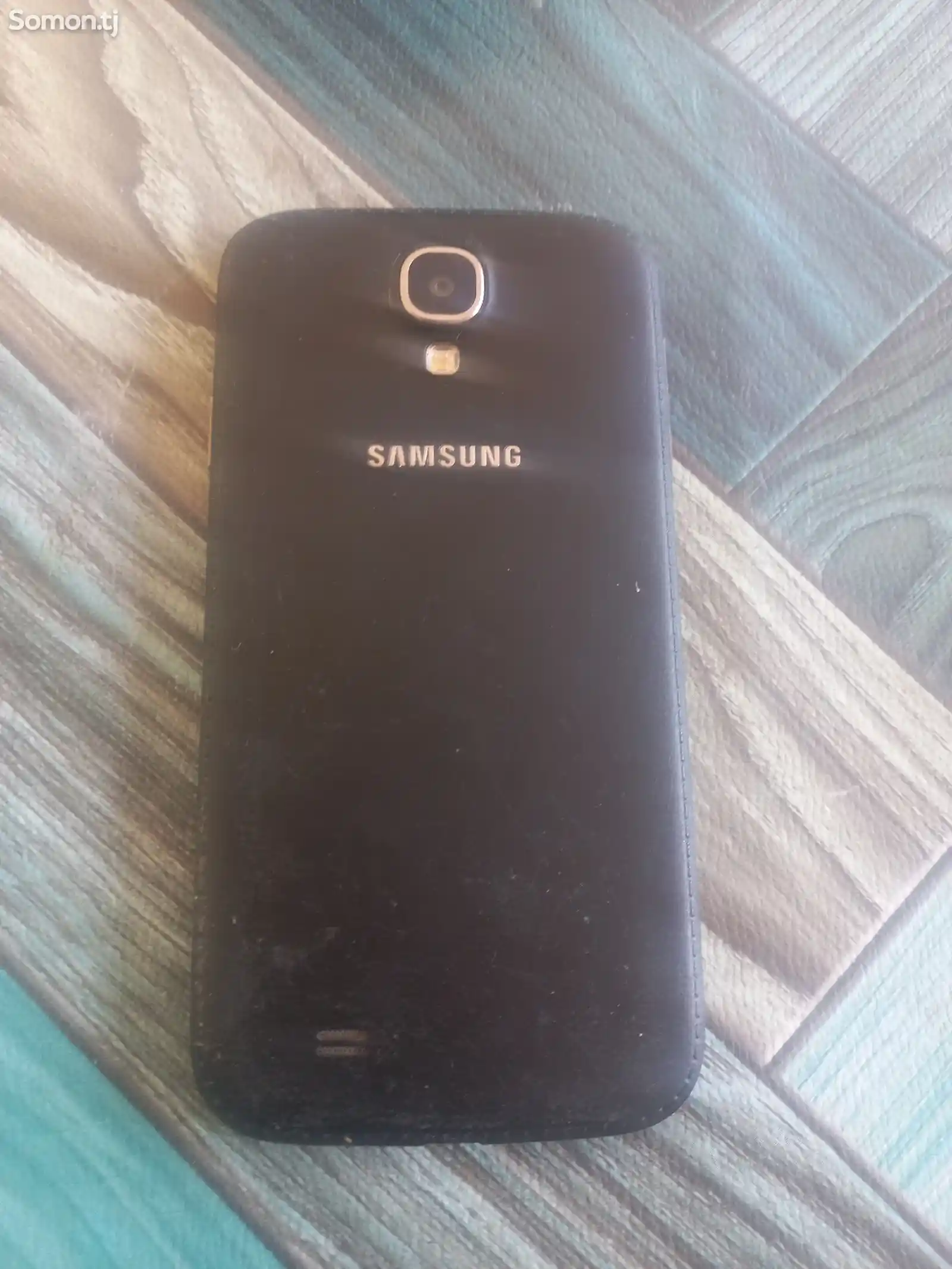 Samsung Galaxy S4 GT-I9505-4