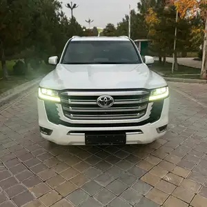 Toyota Land Cruiser, 2022