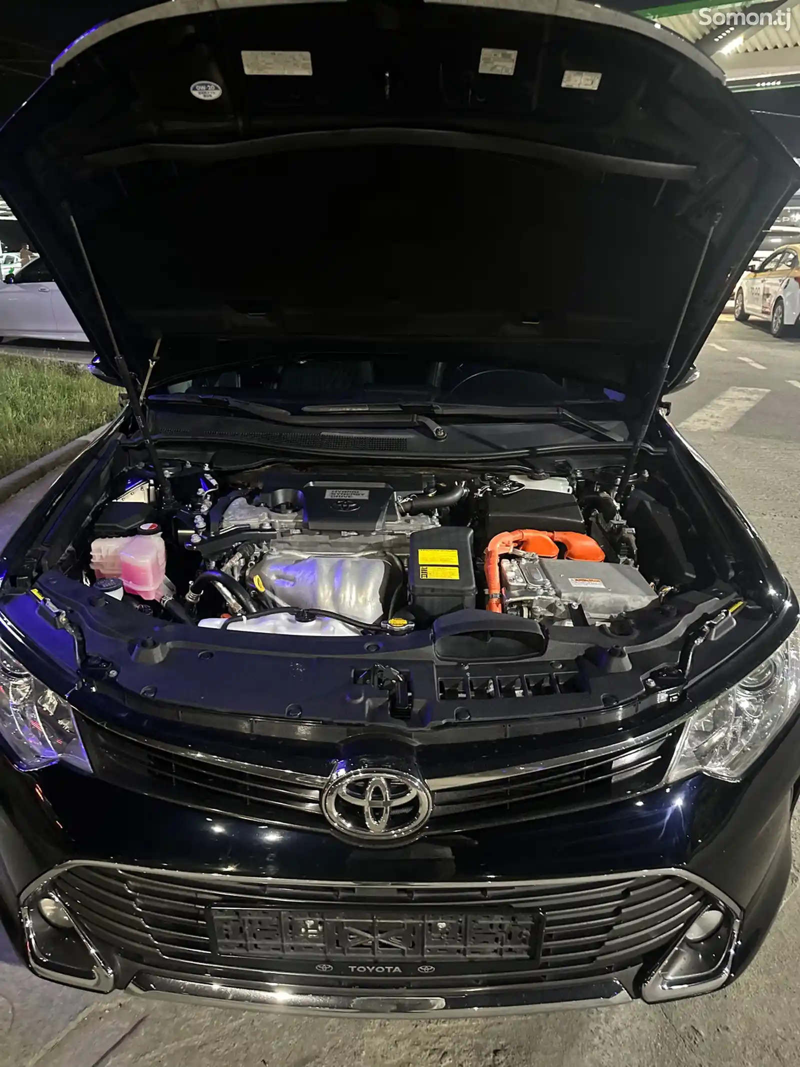 Toyota Camry, 2015-10