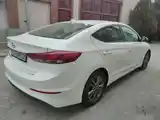 Hyundai Elantra, 2016-7