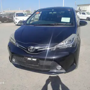 Toyota Vitz, 2015