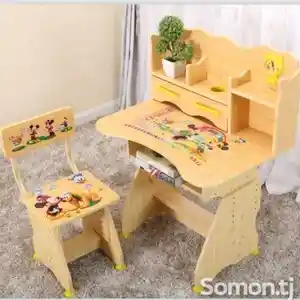 Детский стол с стульями