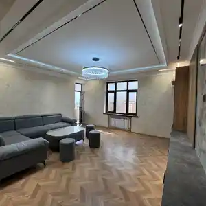 2-комн. квартира, 14 этаж, 84 м², Шохмансур, пайкар