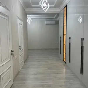 3-комн. квартира, 7 этаж, 130м², И.Сомони