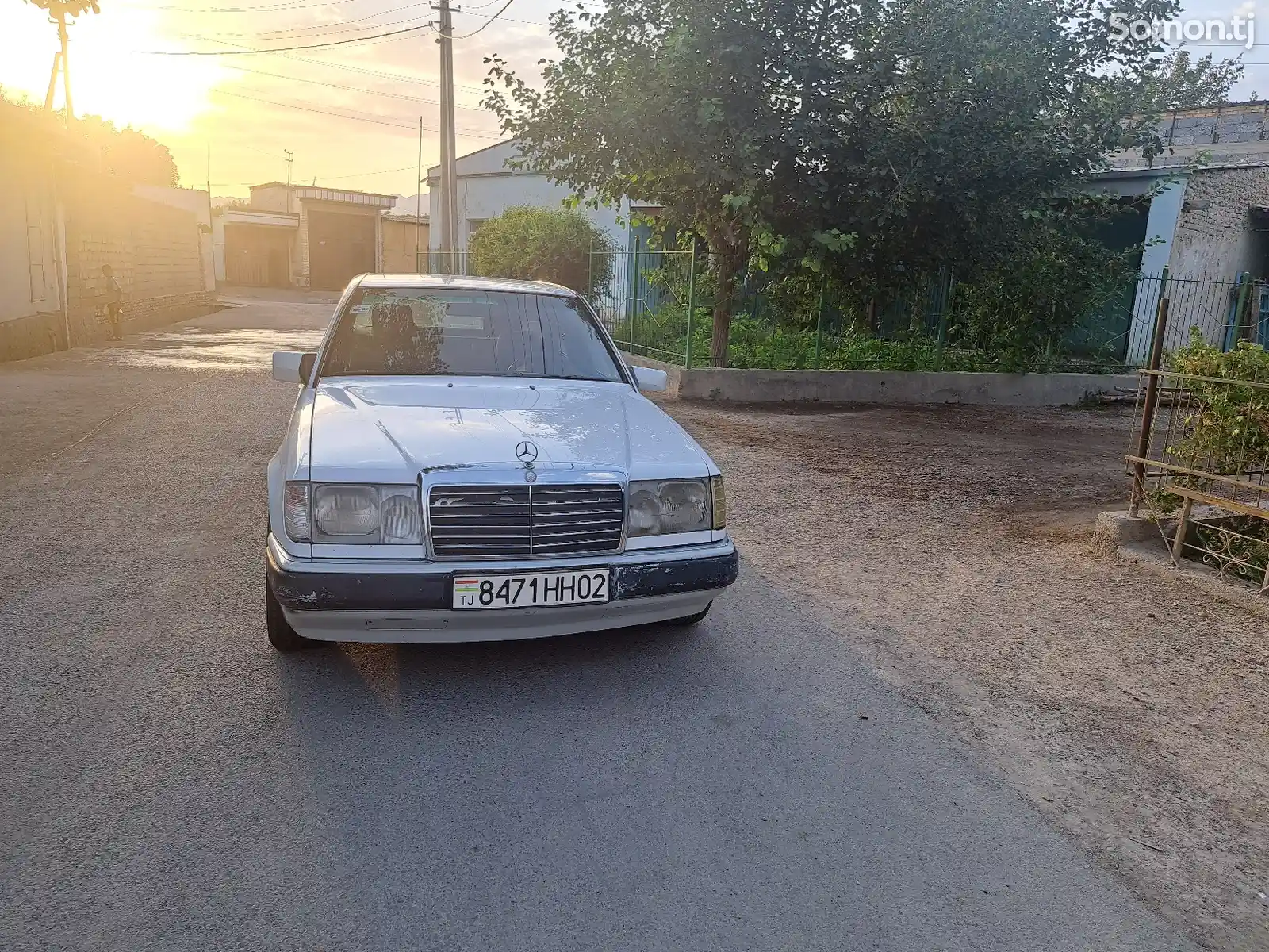 Mercedes-Benz W124, 1993-5