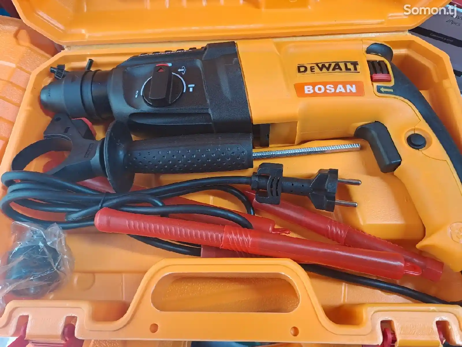 Перфоратор DeWALT 26 мм-1