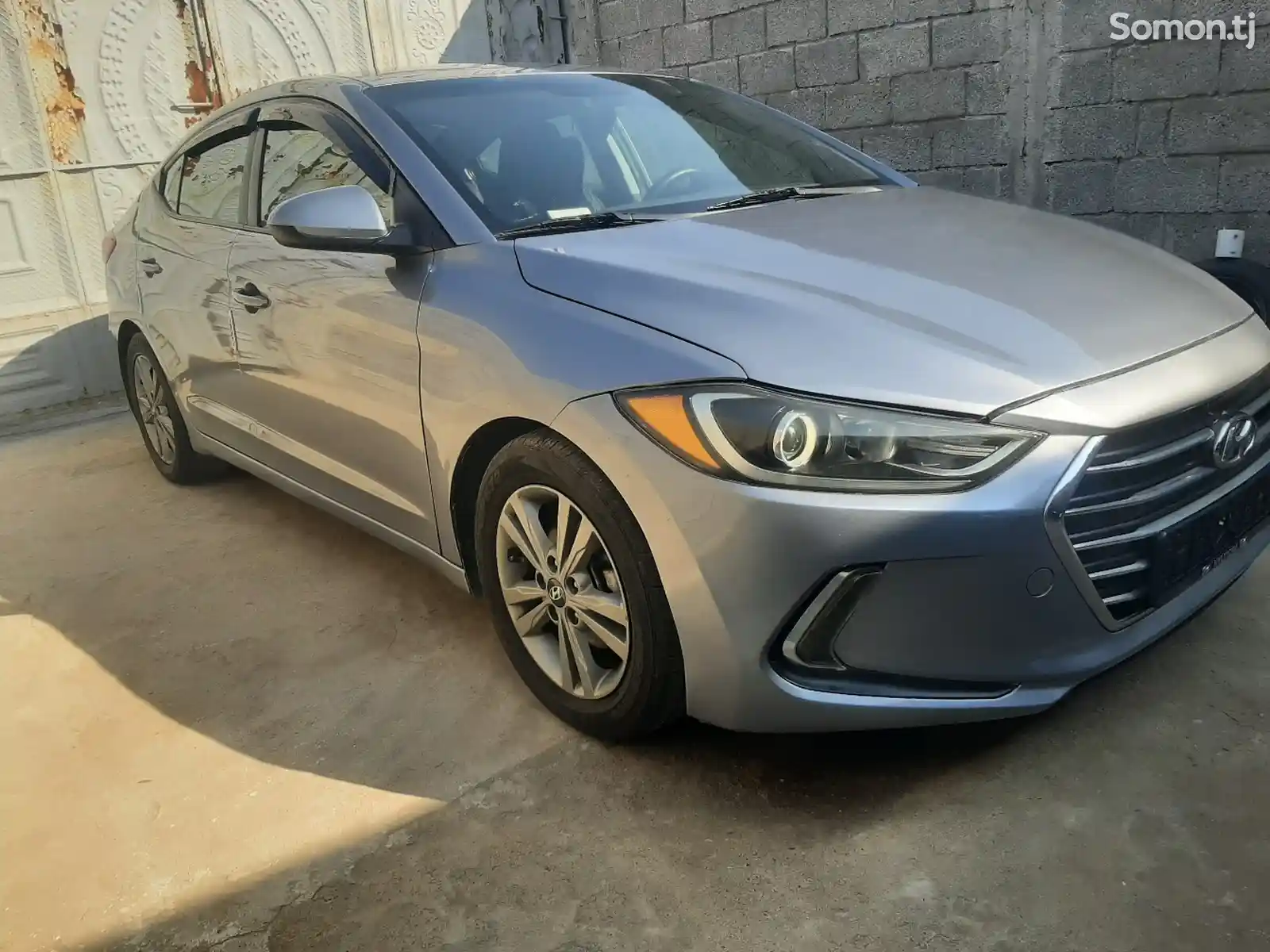 Hyundai Elantra, 2017-1