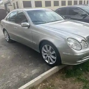 Mercedes-Benz E class, 2005