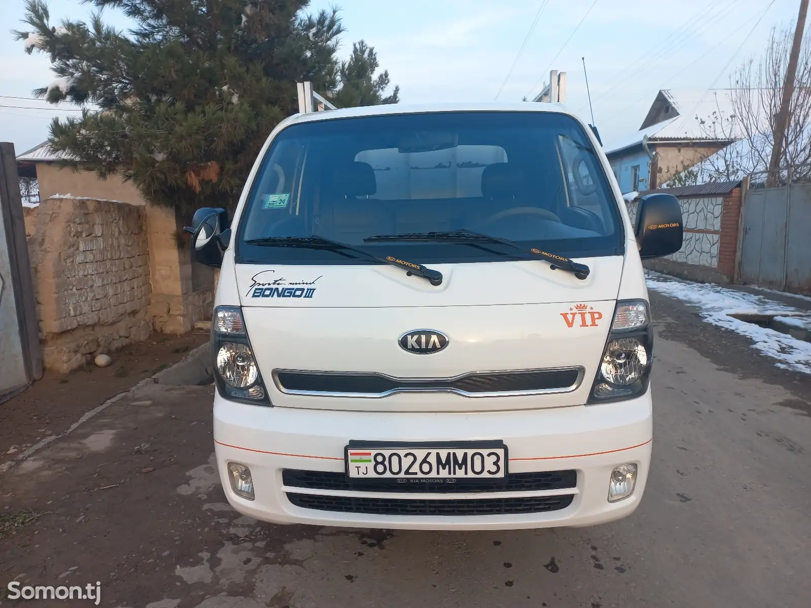 Бортовой автомобиль KIA BONGO 3, 2014-1