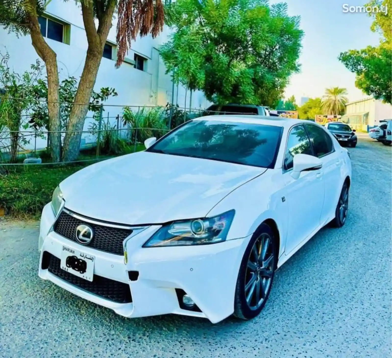 Бампер Передний и передние фары на Lexus GS 350-4