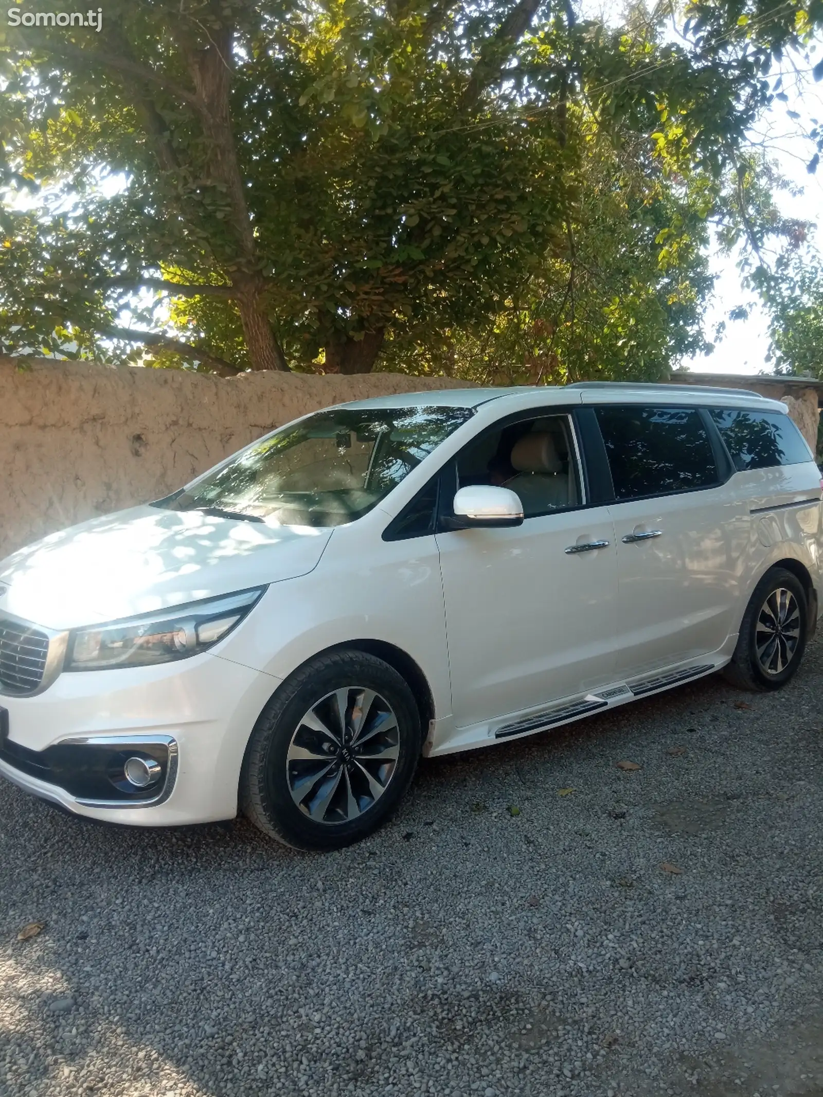 Kia Carnival, 2015-1