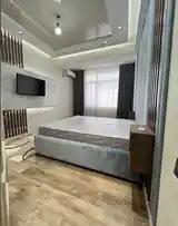 2-комн. квартира, 10 этаж, 65м², Сомони-5