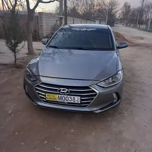 Hyundai Elantra, 2017