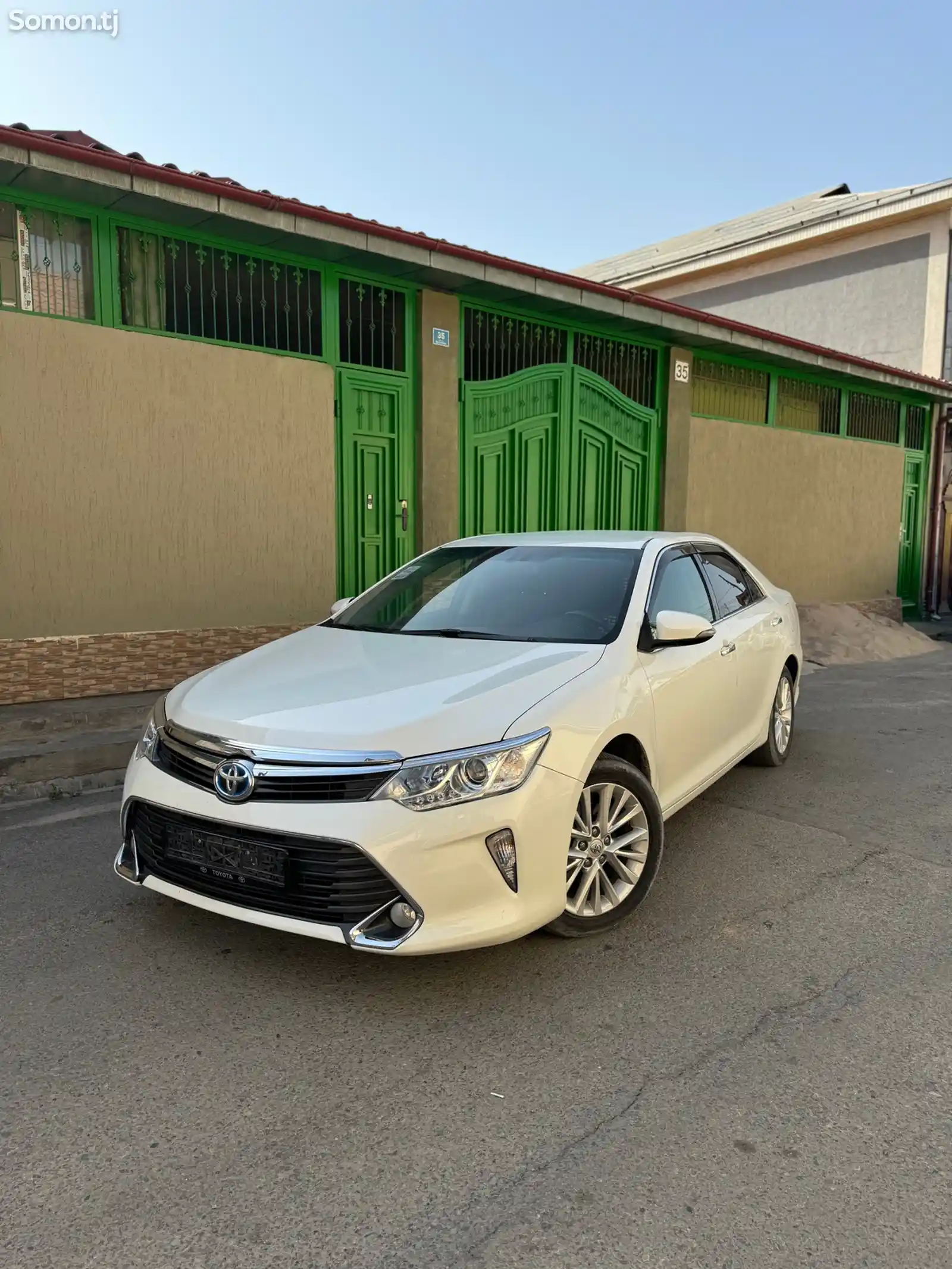 Toyota Camry, 2016-1