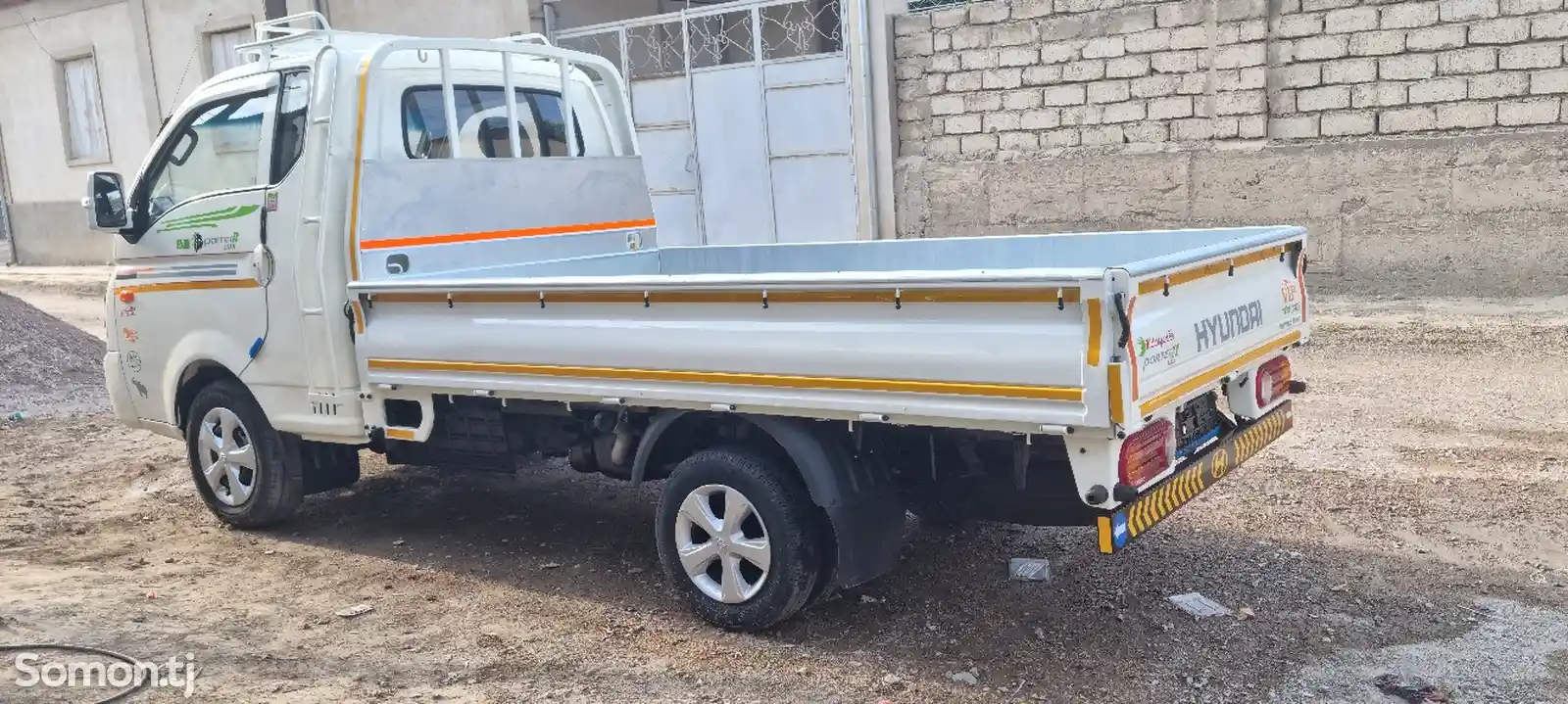 Бортовой автомобиль Hyundai Porter, 2015-4