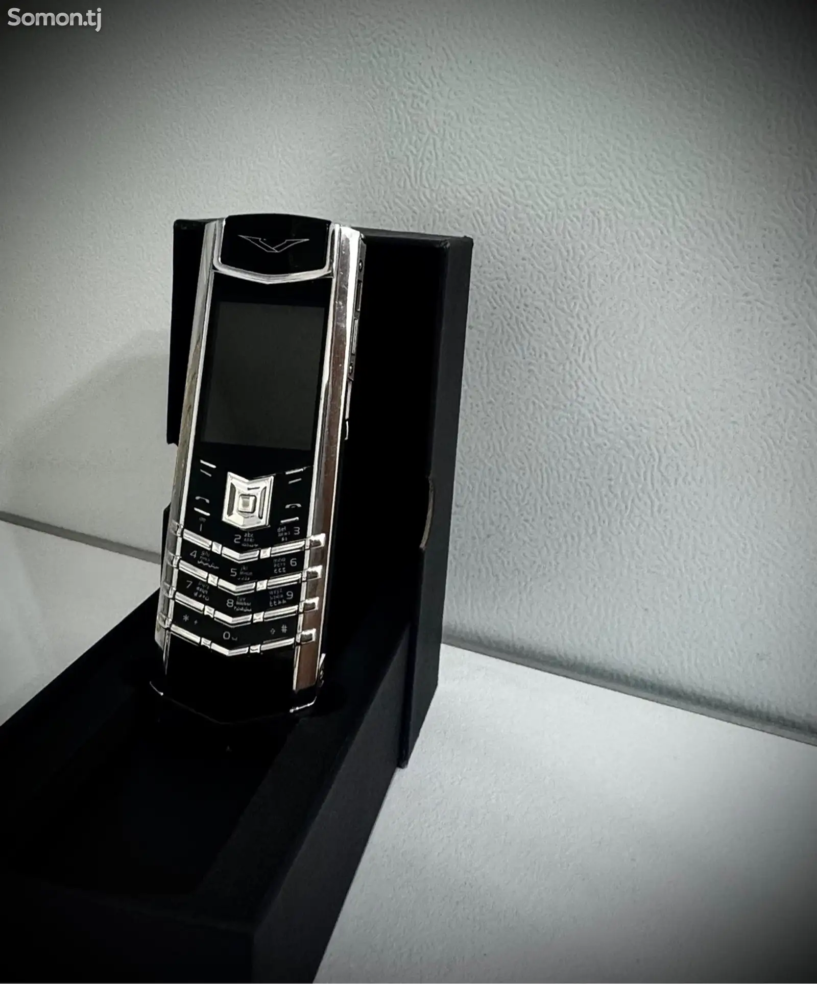 Телефон Vertu-3