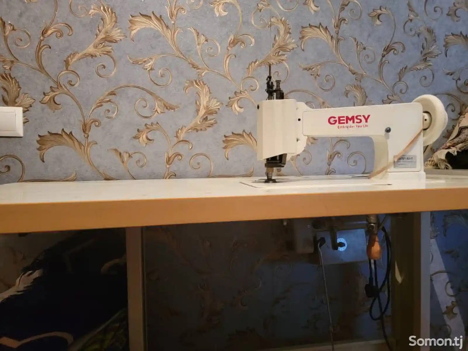 Швейная машина Gemsy-2