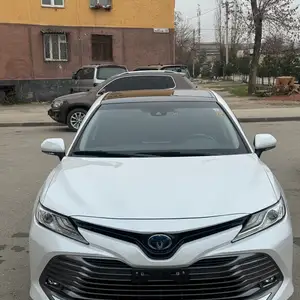 Toyota Camry, 2017