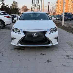 Lexus ES series, 2018