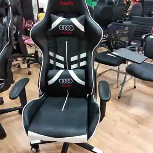 Игровое кресло Audi
