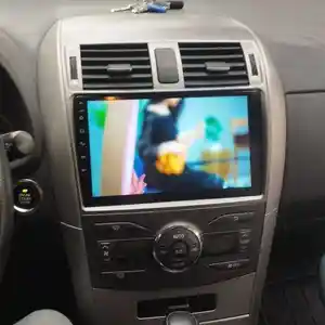 Монитор для Toyota Corolla