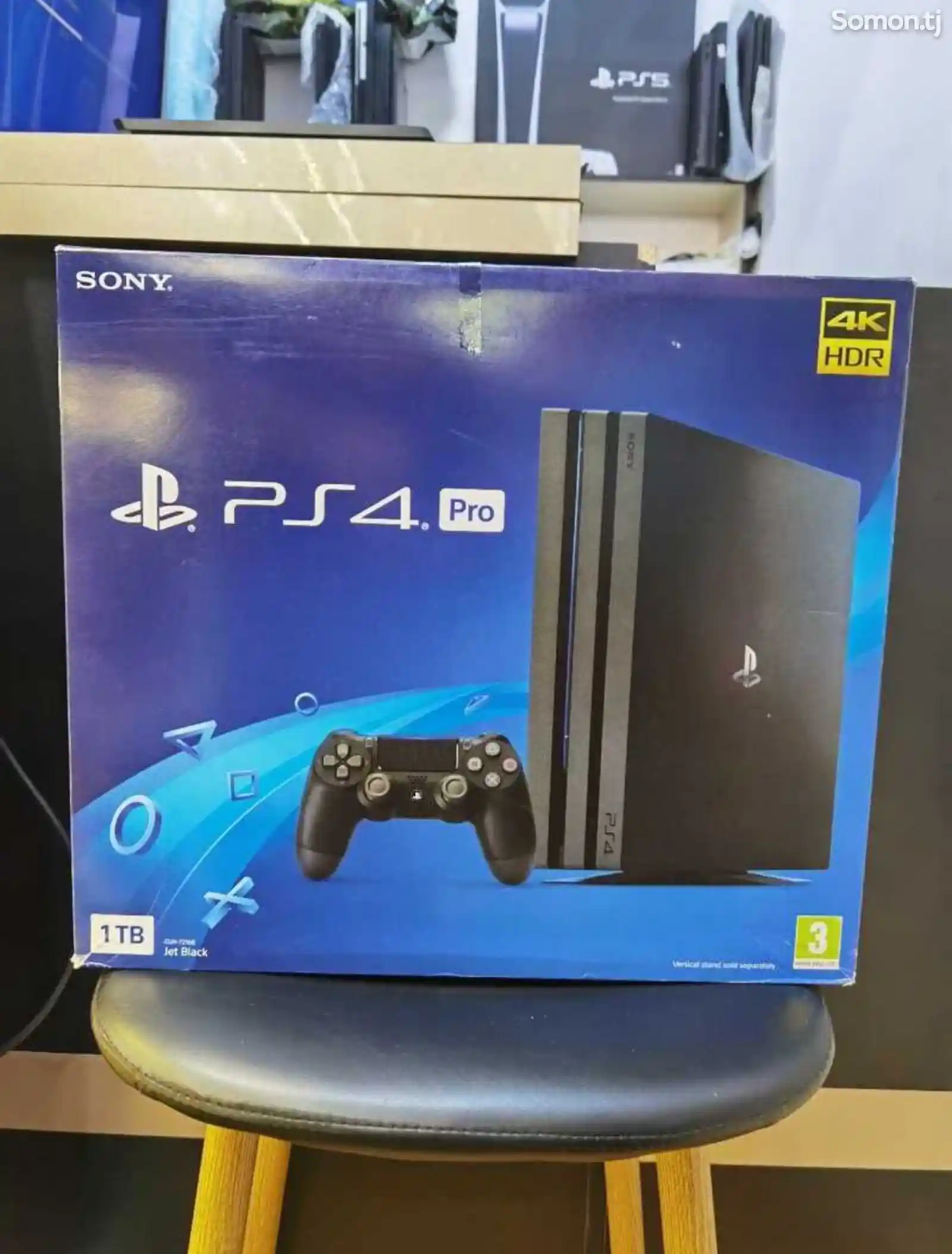 Игровая приставка Ps4 Pro-1