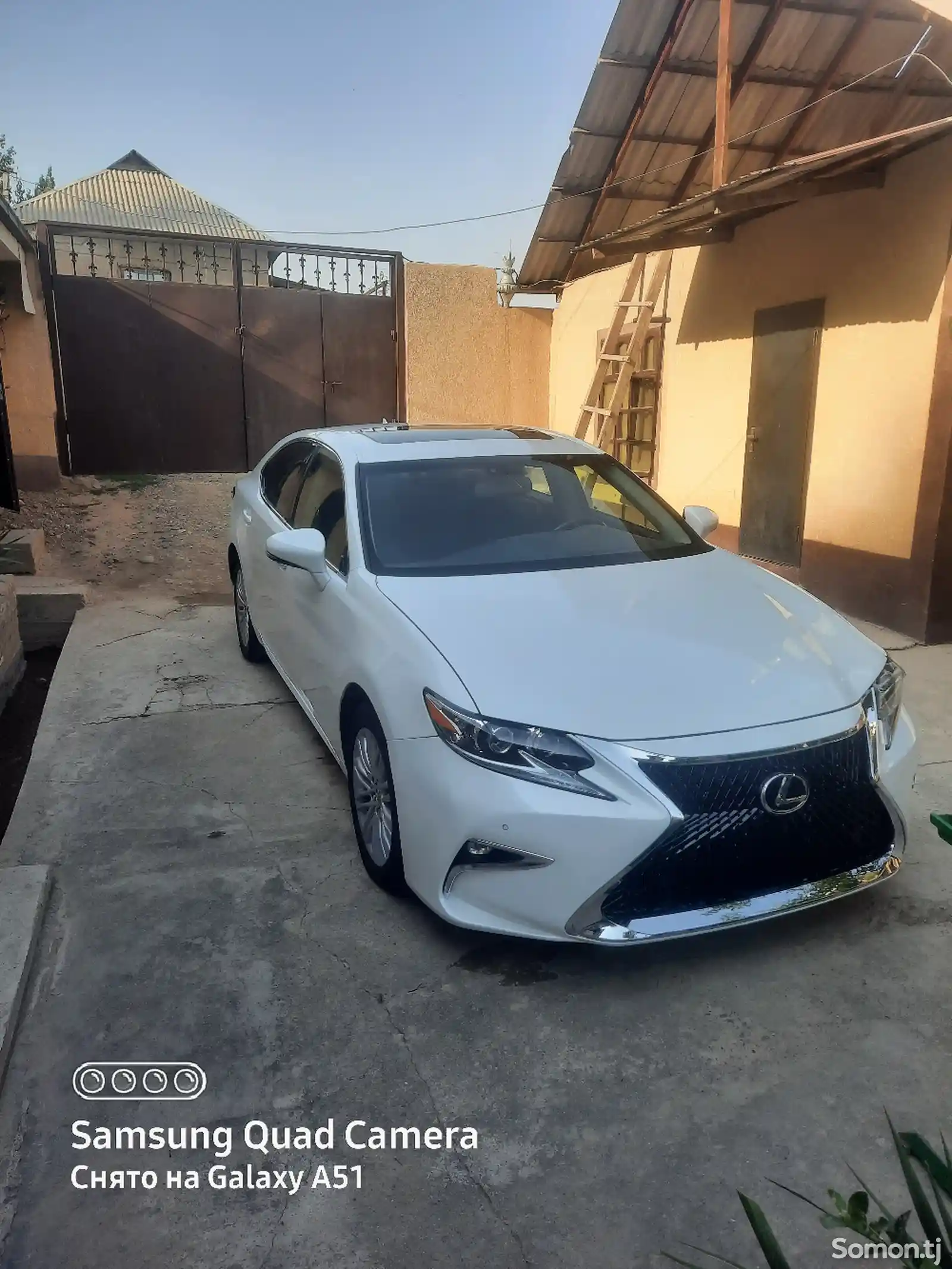 Lexus ES series, 2015-12