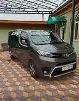 Toyota Hiace, 2019-6