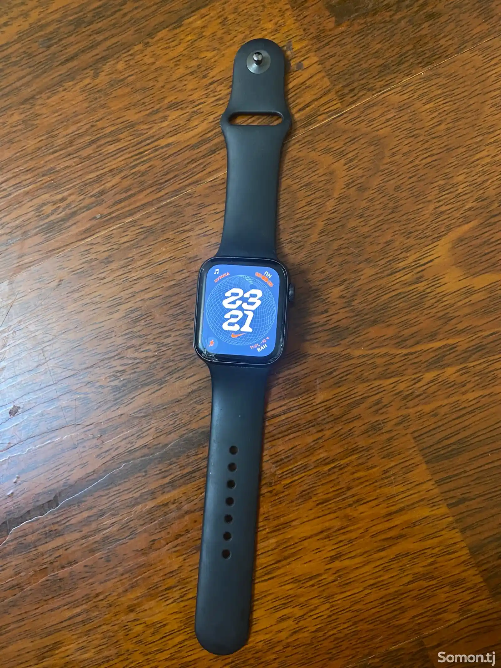 Cмарт часы Apple Watch SE 44mm 2022-1