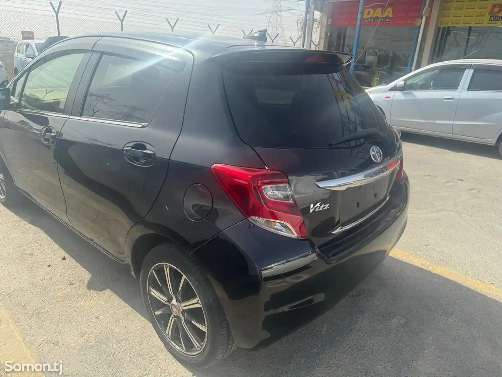 Toyota Vitz, 2015-4