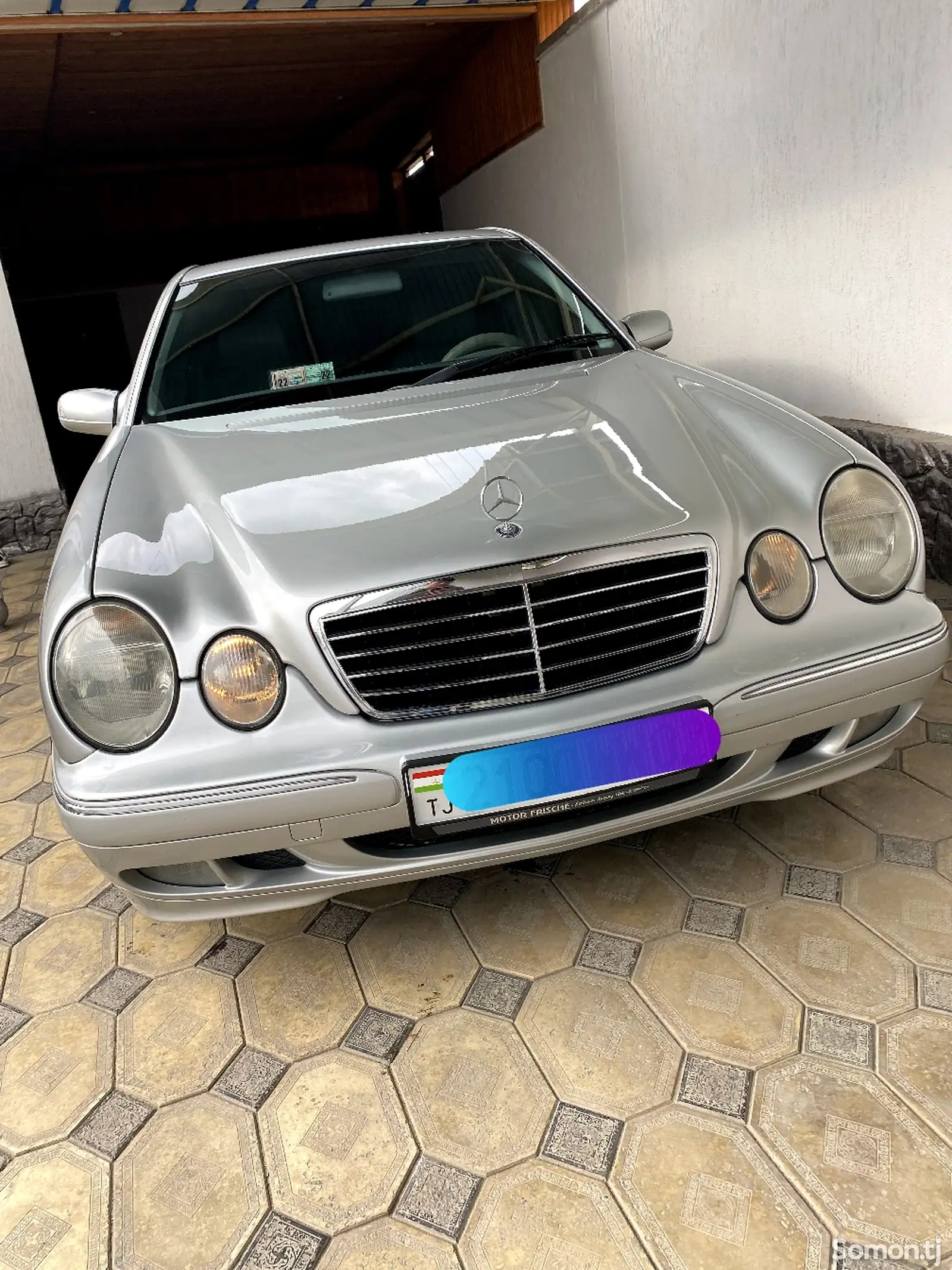 Mercedes-Benz E class, 2000-1