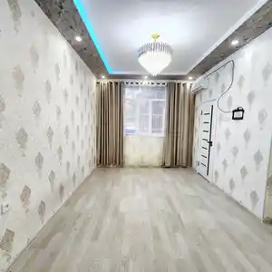 3-комн. квартира, 2 этаж, 72 м², 4 мкр