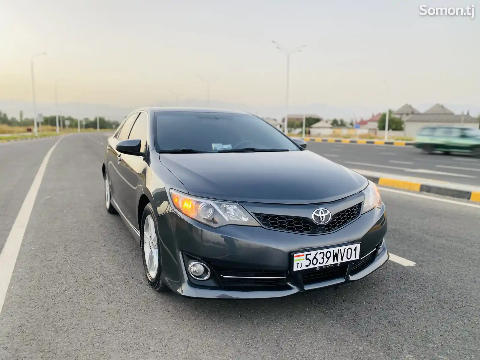 Toyota Camry, 2012-4