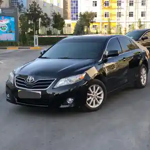 Toyota Camry, 2011