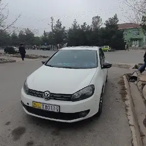 Volkswagen Golf, 2011