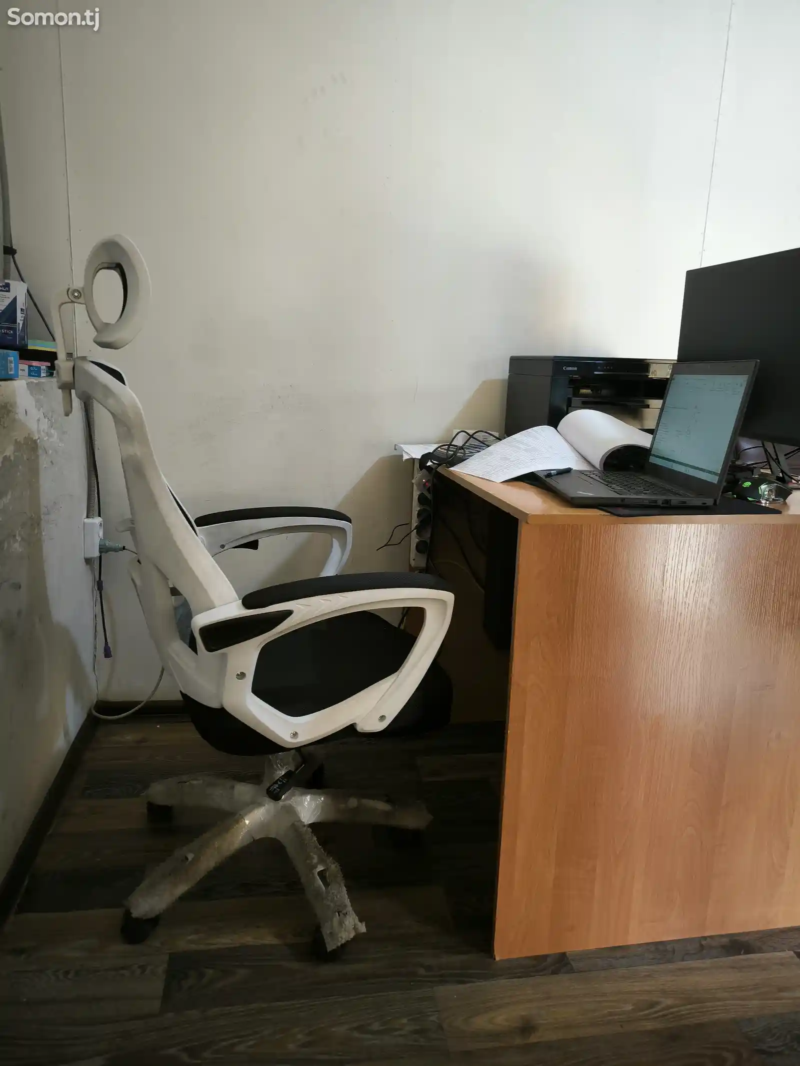 Офисное кресло-11