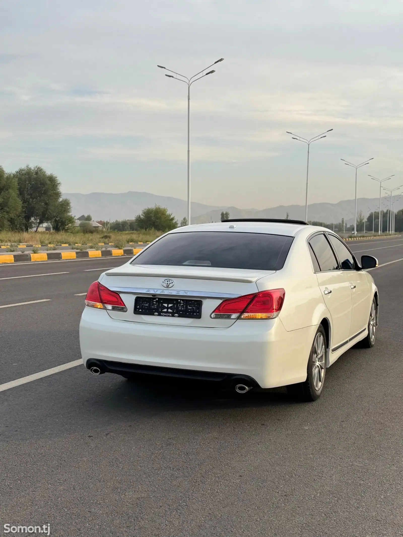 Toyota Avalon, 2011-5