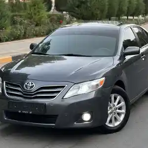 Toyota Camry, 2010