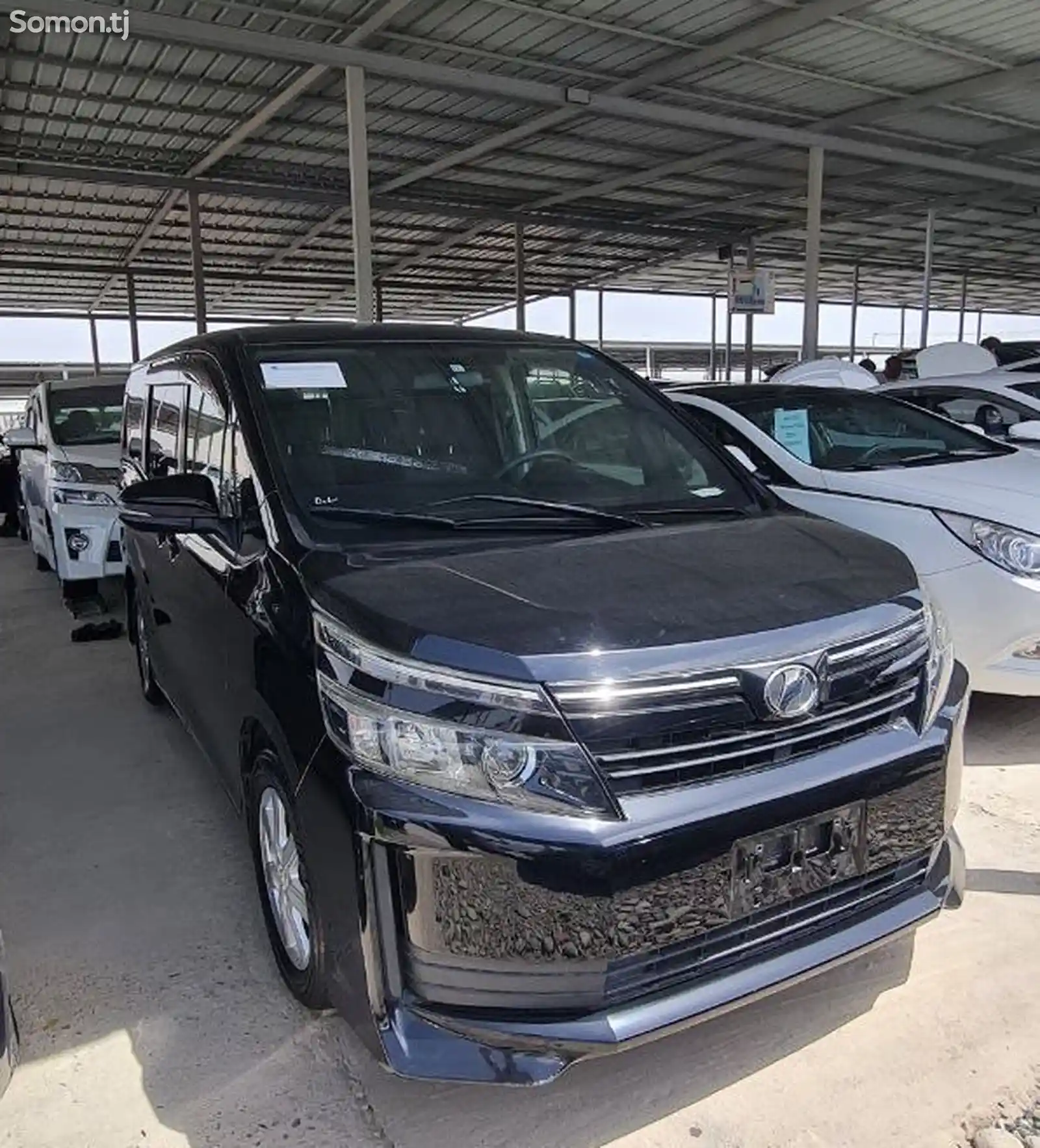 Toyota Voxy, 2014-1