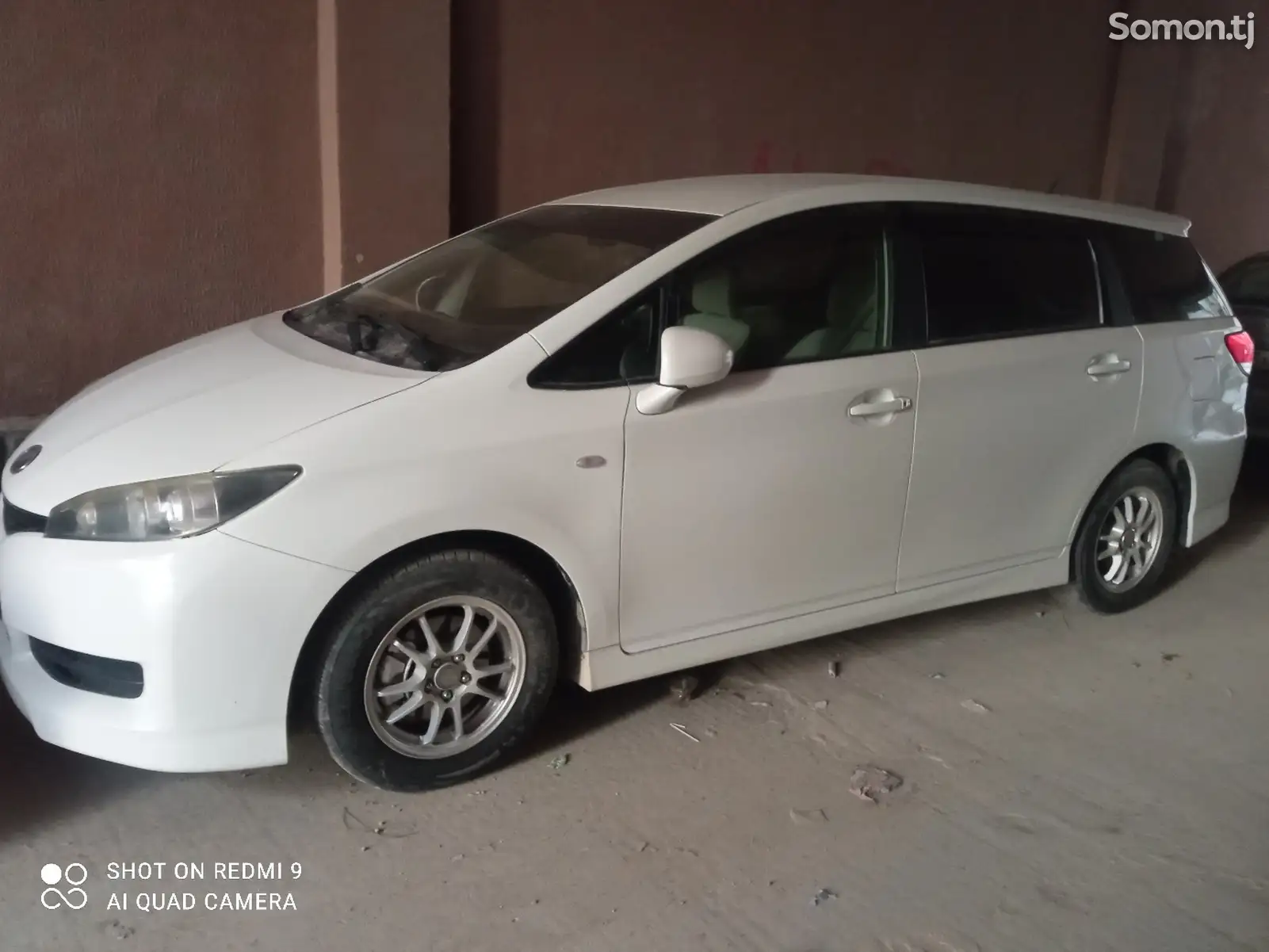 Toyota Wish, 2011-1