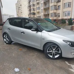 Hyundai i30, 2009