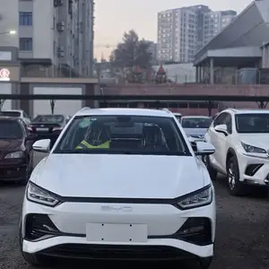 BYD E2, 2024