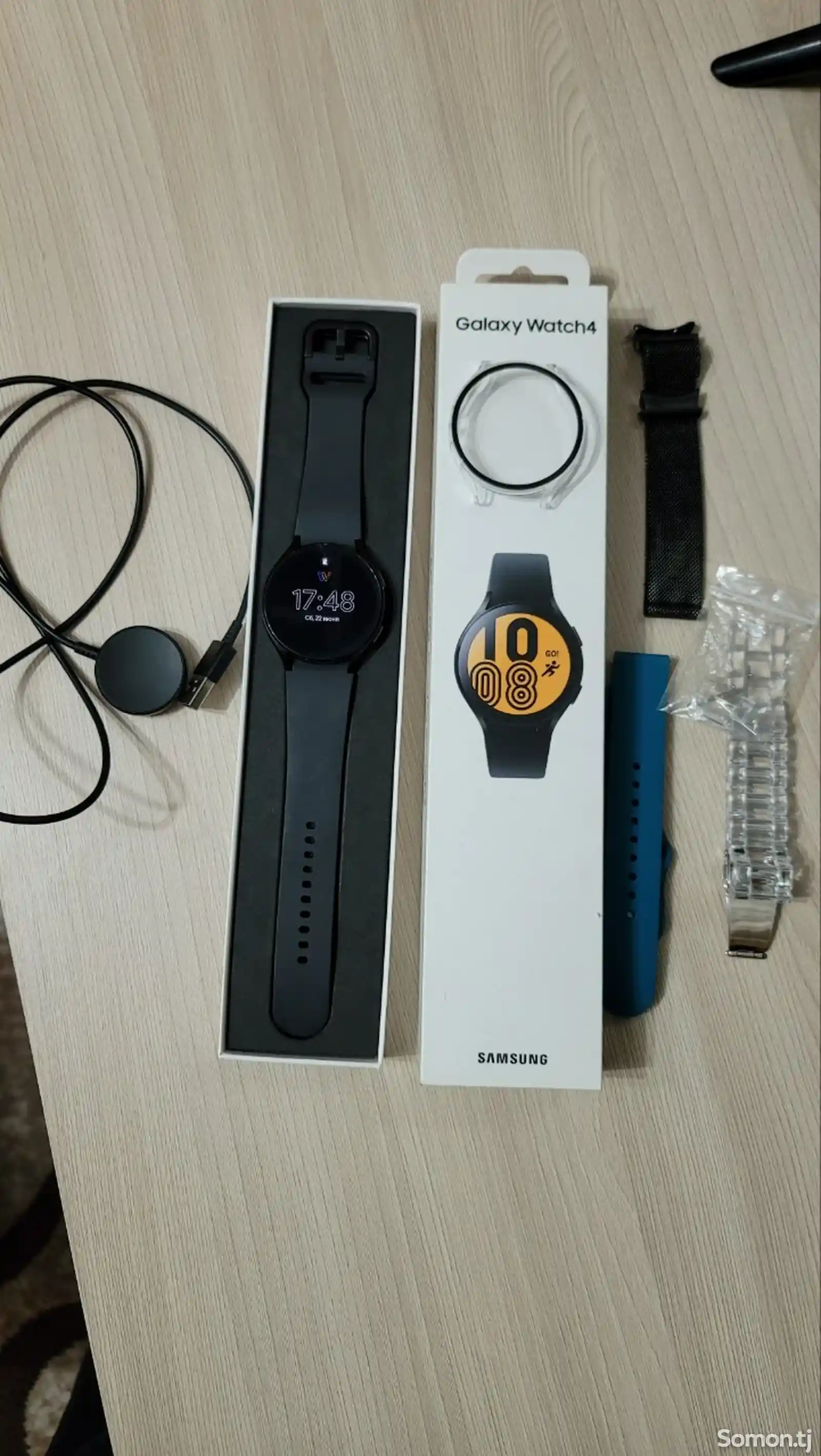 Смарт часы Samsung Galaxy Watch 4-1