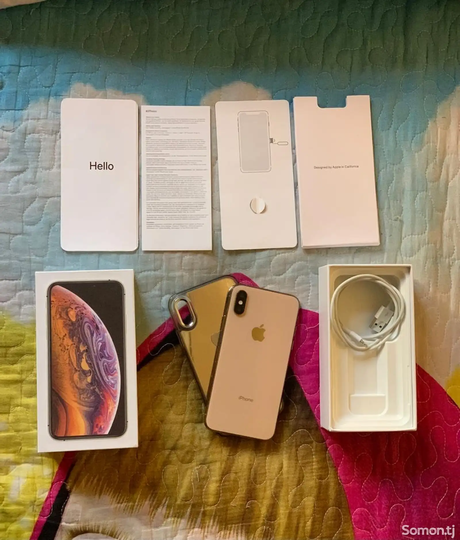 Apple iPhone Xs, 64 gb, Gold-1