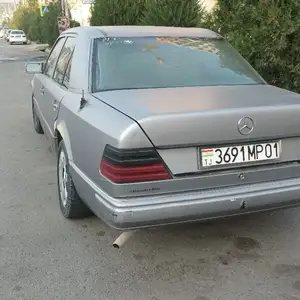 Mercedes-Benz C class, 1991