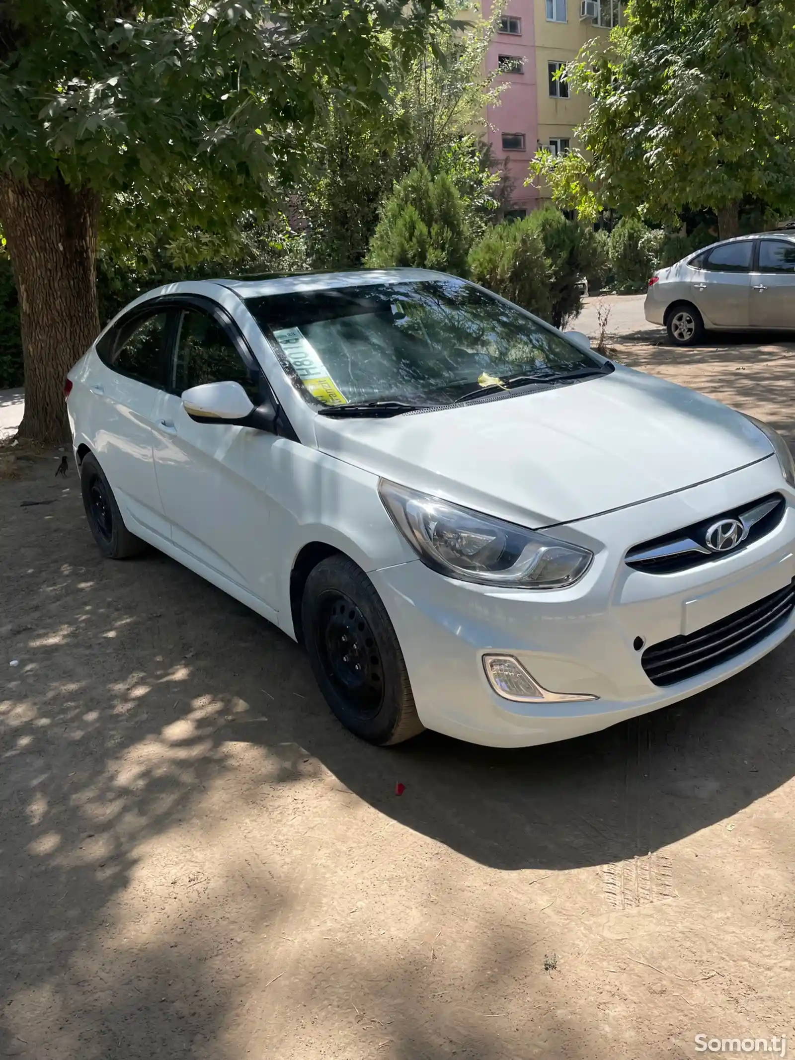 Hyundai Accent, 2011-1