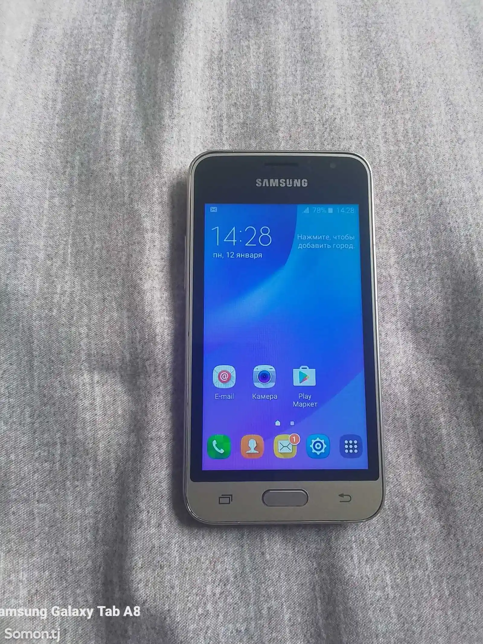 Samsung Galaxy J1 8gb-3