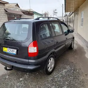 Opel Zafira, 2000