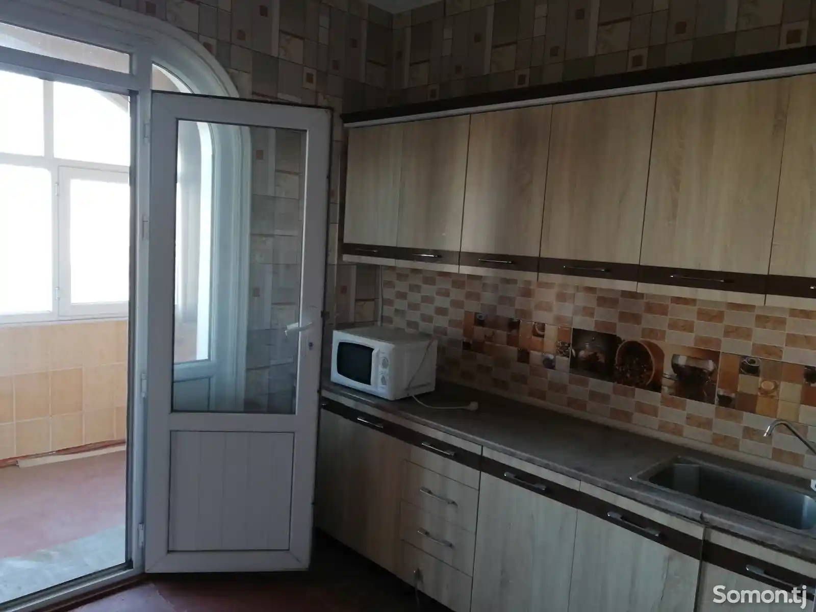 3-комн. квартира, 4 этаж, 67 м², 8 мкр-7